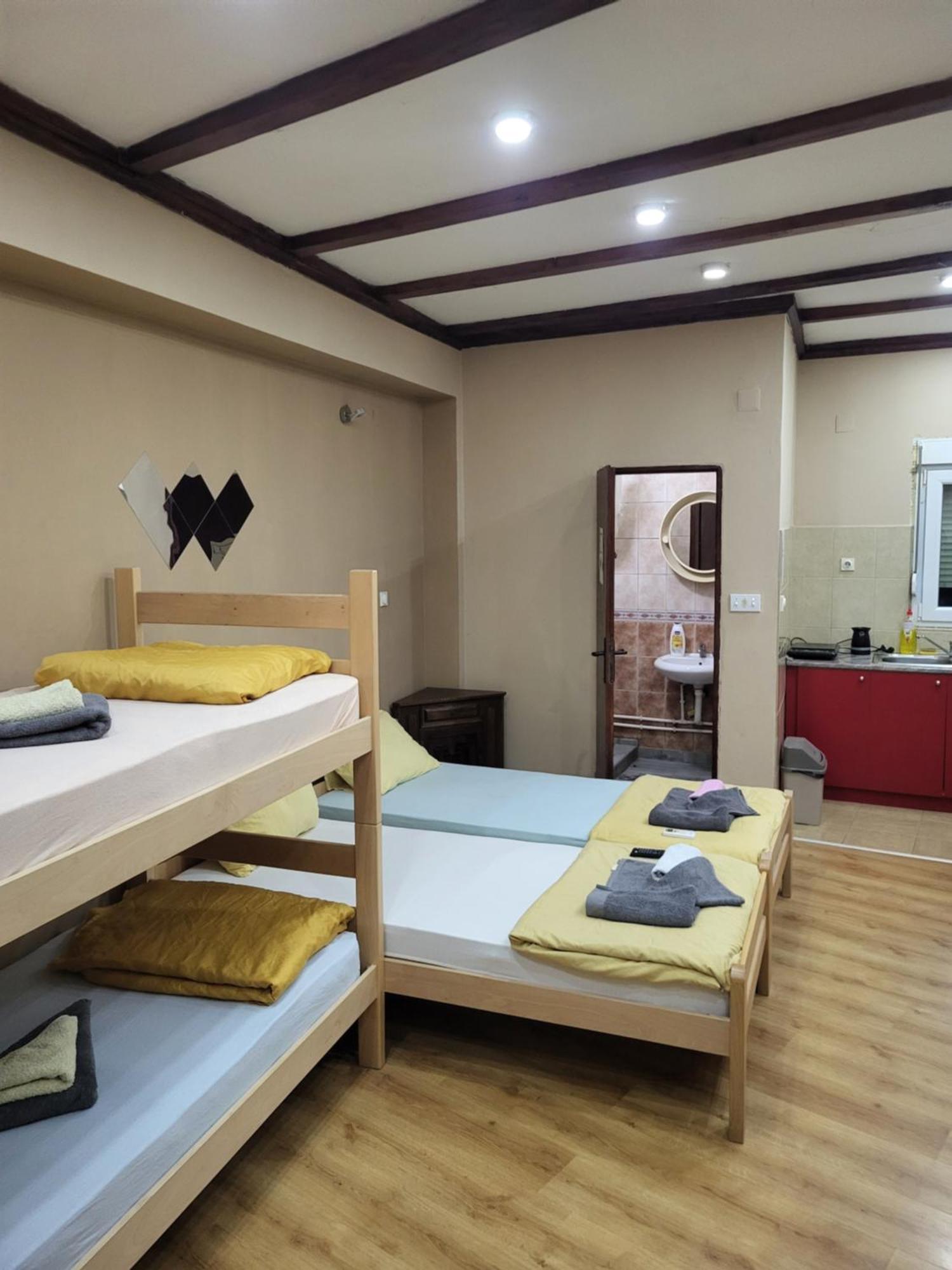 Apartments Day Off อเล็คซิแนค ภายนอก รูปภาพ